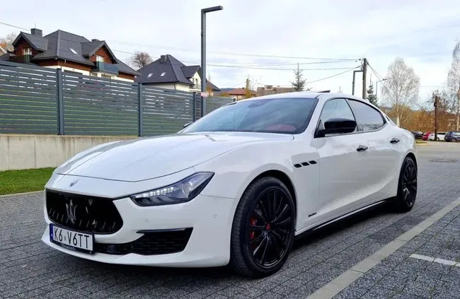 małopolskie Maserati Ghibli cena 259000 przebieg: 33000, rok produkcji 2019 z Łowicz